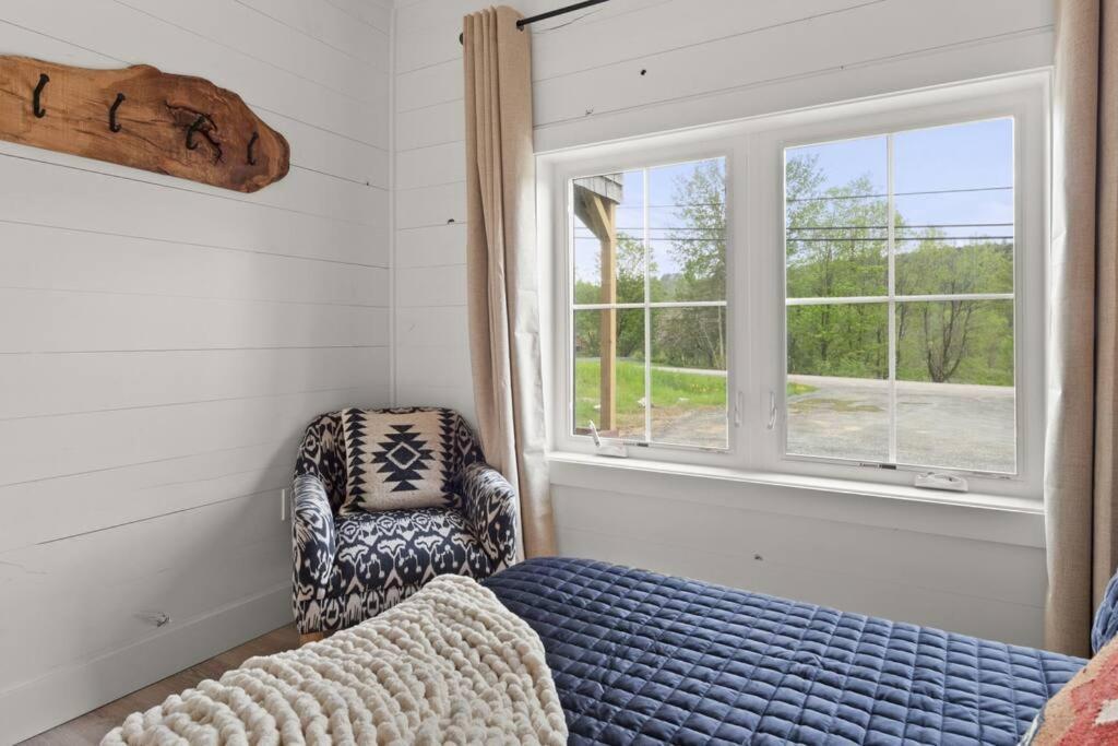 Charming & Freshly Restored Farmhouse 1 Mile From Center Of Стоу Екстер'єр фото